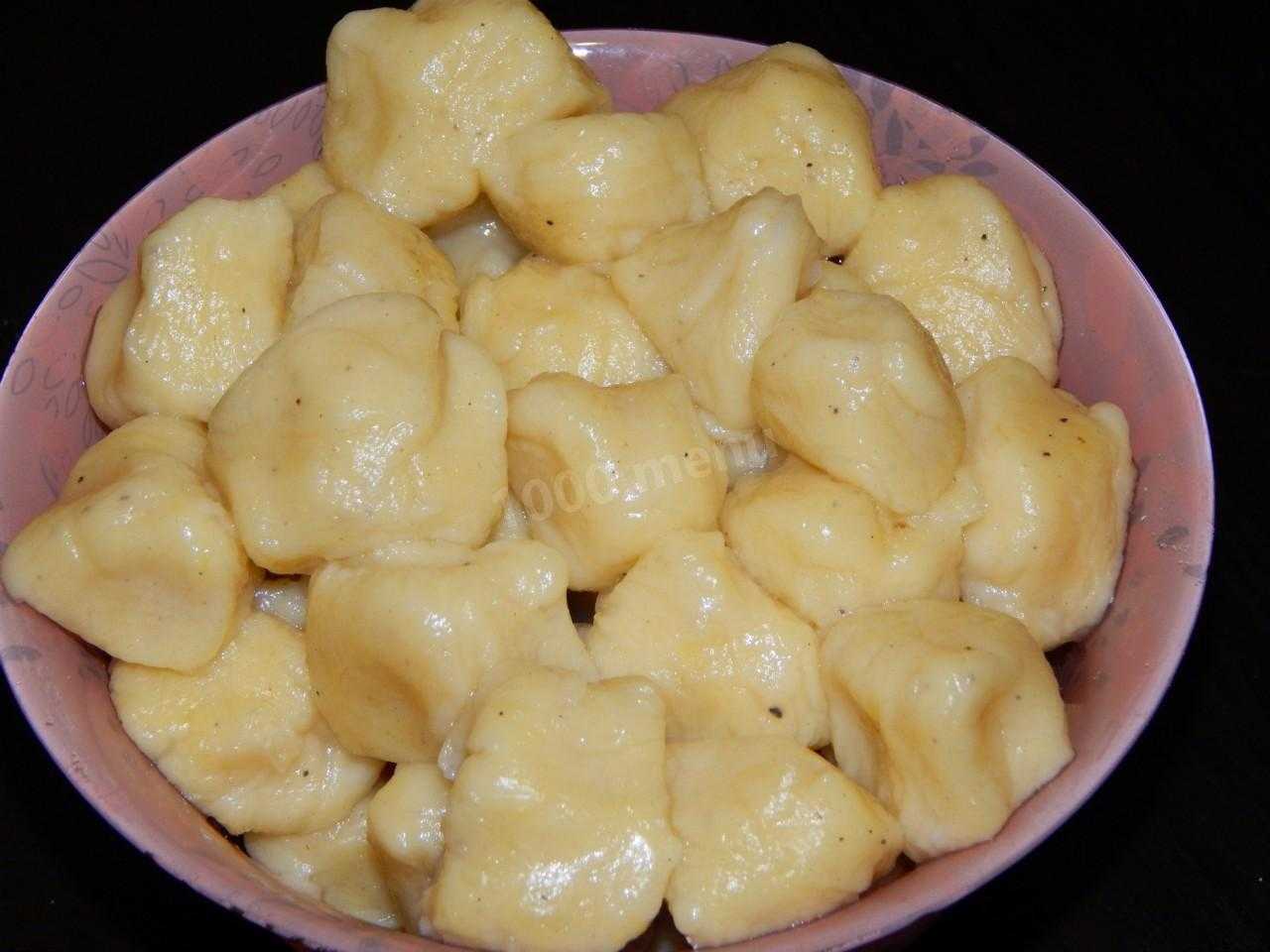 Рецепты салатов, первых блюд, закусок, вторых блюд, гарниров, закаток, выпечек, десертов и напитков | wowcook.net 
ленивые вареники из картофеля, рецепт с фото | wowcook.net