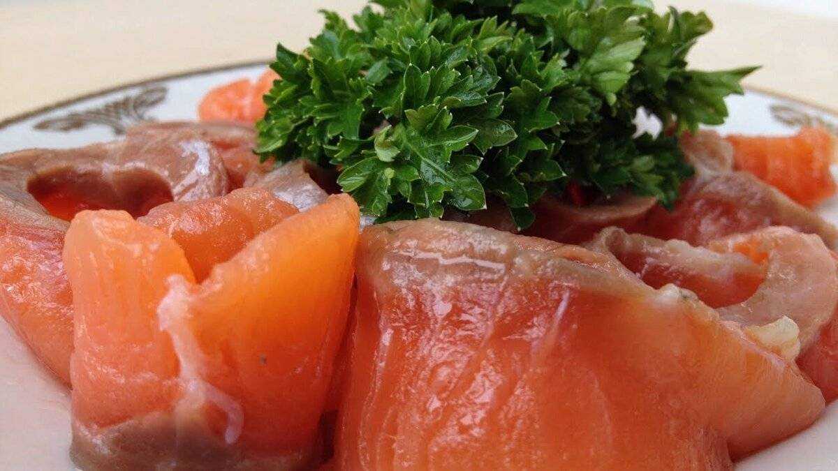 Как готовится кижуч в духовке в фольге, форме и пергаменте?