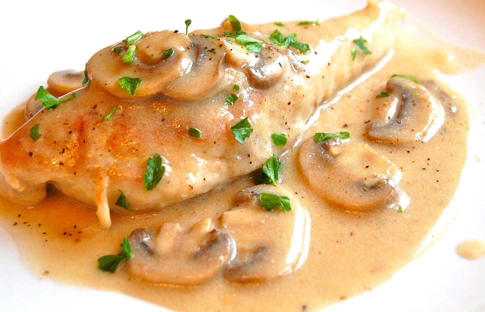 Гуляш из куринной грудки с подливой, рецепт. гуляш из курицы