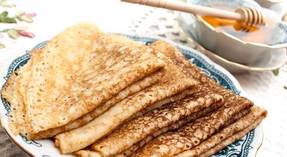 Тонкие блины на кефире - 7 проверенных рецептов очень вкусных блинчиков