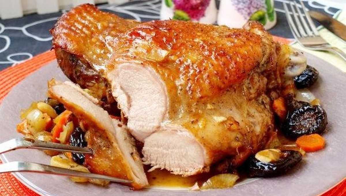 Вкусная индейка по-французски в духовке - два способа запекания