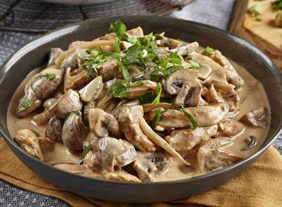 Индейка с грибами: 4 быстрых и безумно вкусных рецептов