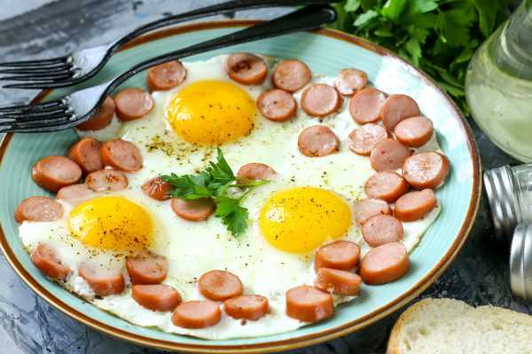 Яичница в хлебе – 10 вкусных рецептов на завтрак