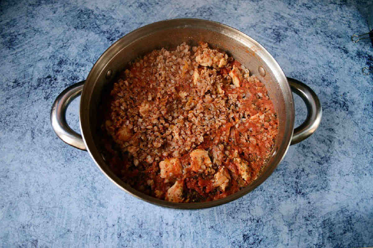 Гречка с тушенкой — самые вкусные рецепты простого блюда