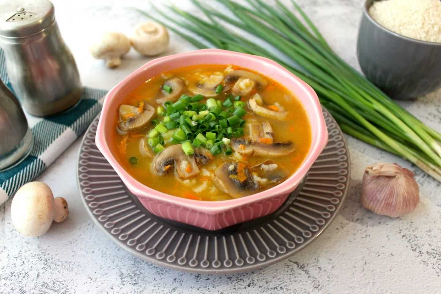 Суп с грибами и плавленным сыром – нежный вкус французской кухни: рецепт с фото и видео