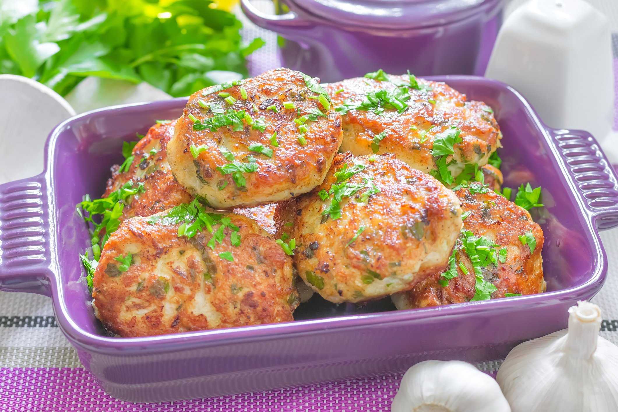 Блюда из фарша на сковороде: 358 домашних вкусных рецептов