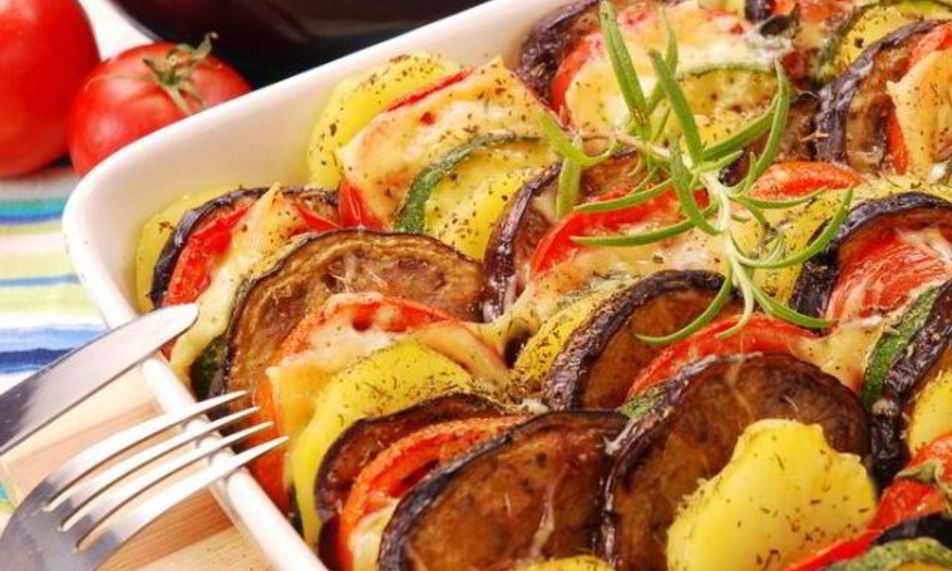 Мясо с овощами запеченное в духовке — 8 рецептов