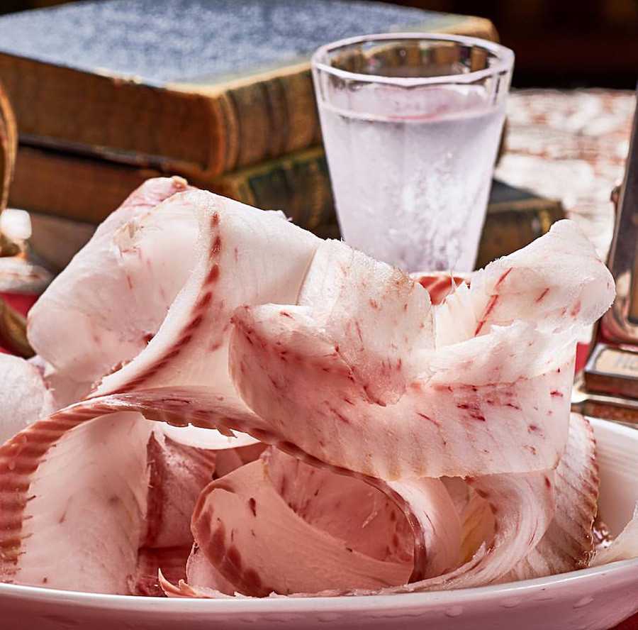 Строганина из мяса, что это такое. это блюдо сейчас называют строганиной, а раньше в старину говорили "струганина". | здоровое питание