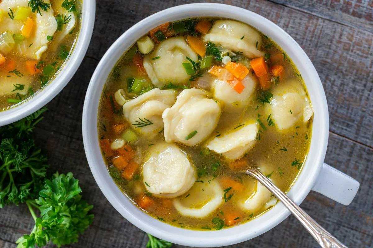 Суп из куриных крылышек с картошкой: быстрый пошаговый рецепт
