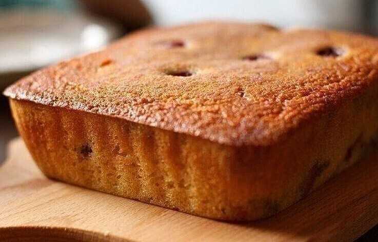 Сладкий пирог с рисом и изюмом – рецепт в духовке
