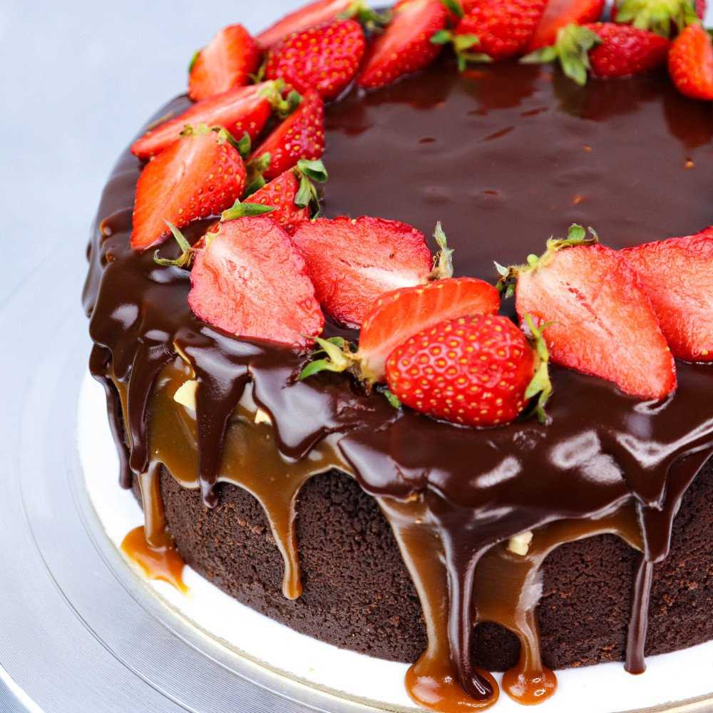 Самые вкусные шоколадные торты: 10 лучших рецептов, которые достаточно просто приготовить у себя дома