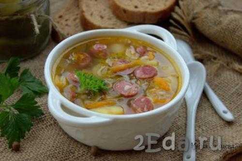 Рассольник с перловкой и солеными огурцами: рецепт с фото