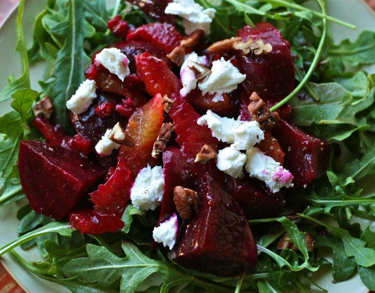 5 неожиданно вкусных салатов из свёклы
