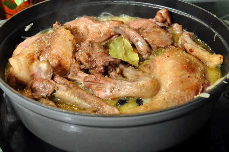 Простой рецепт утки тушеной кусочками