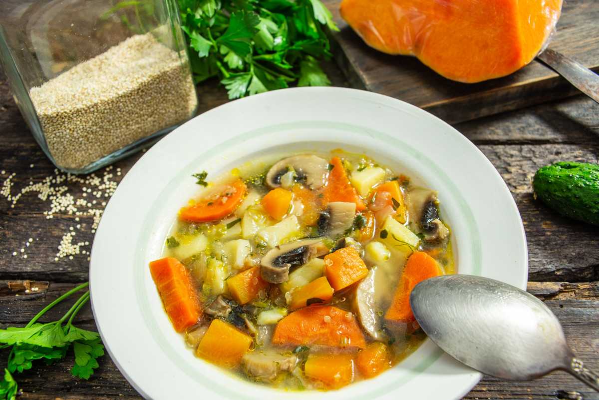 Три лучших супа с шампиньонами и плавленым сыром
