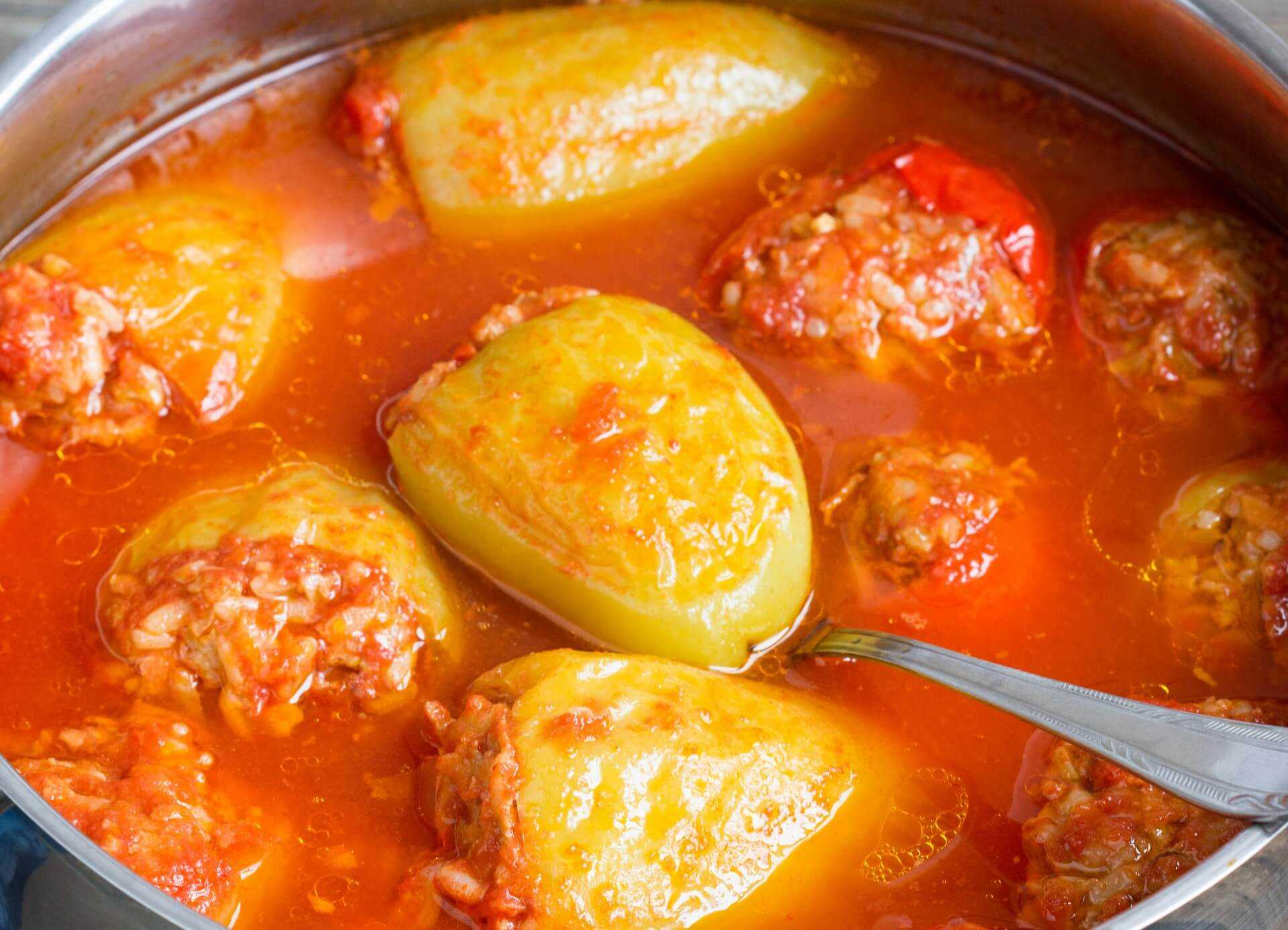 Фаршированные перцы с мясом и рисом - 5 пошаговых рецептов