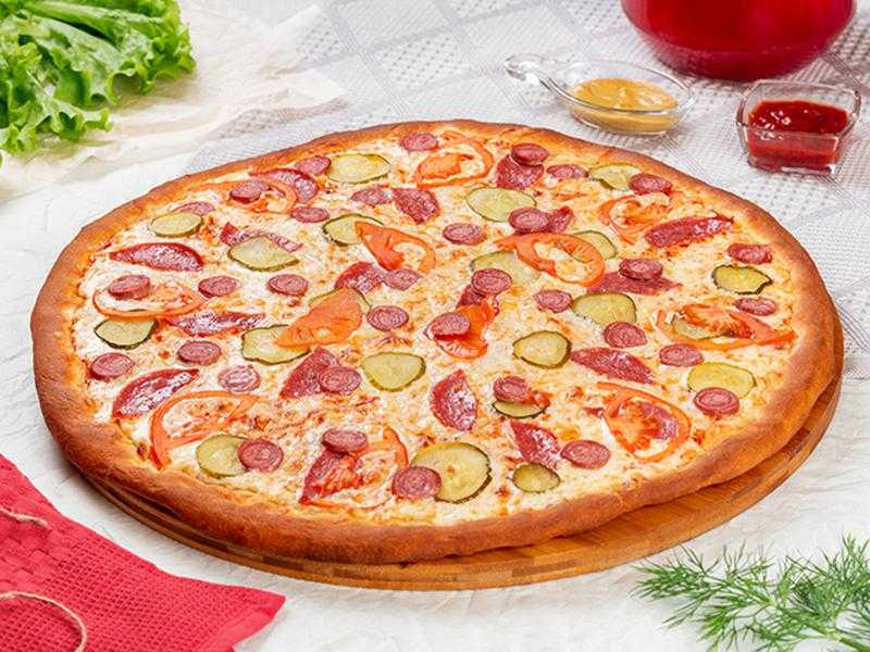 Пицца на молоке и дрожжах - 18 пошаговых фото в рецепте