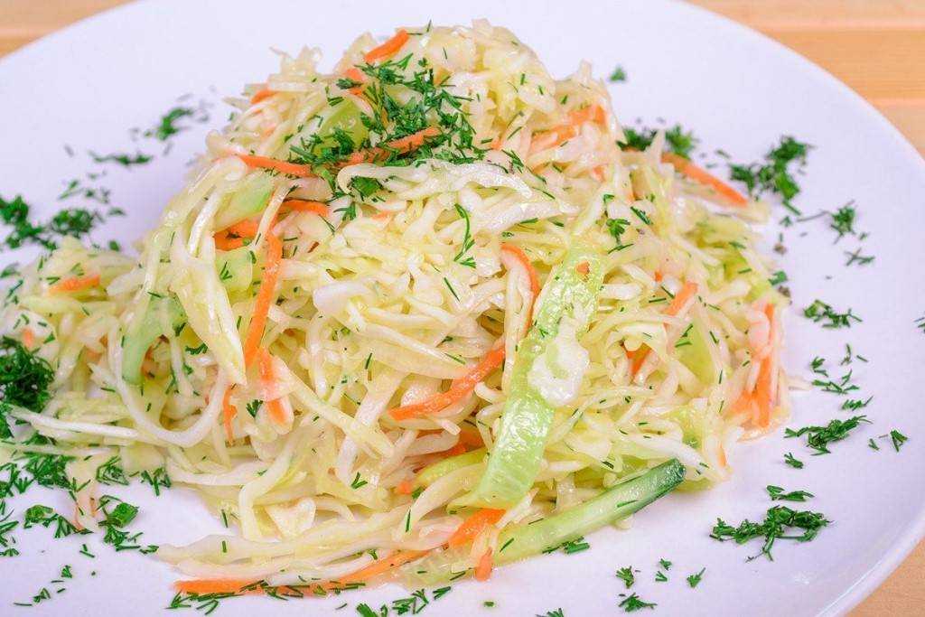 Салаты из свежей капусты: простые и очень вкусные рецепты