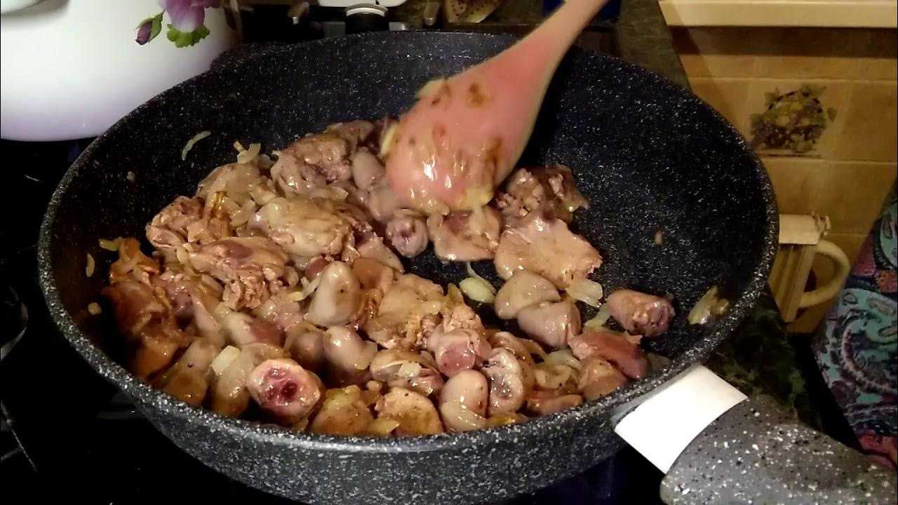 Очень вкусные салаты с куриными сердечками — 10 пошаговых рецептов