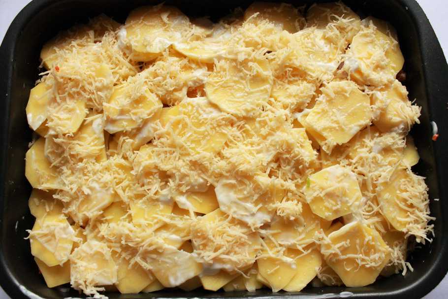Картофельная запеканка с фаршем и сыром в духовке - 19 пошаговых фото в рецепте