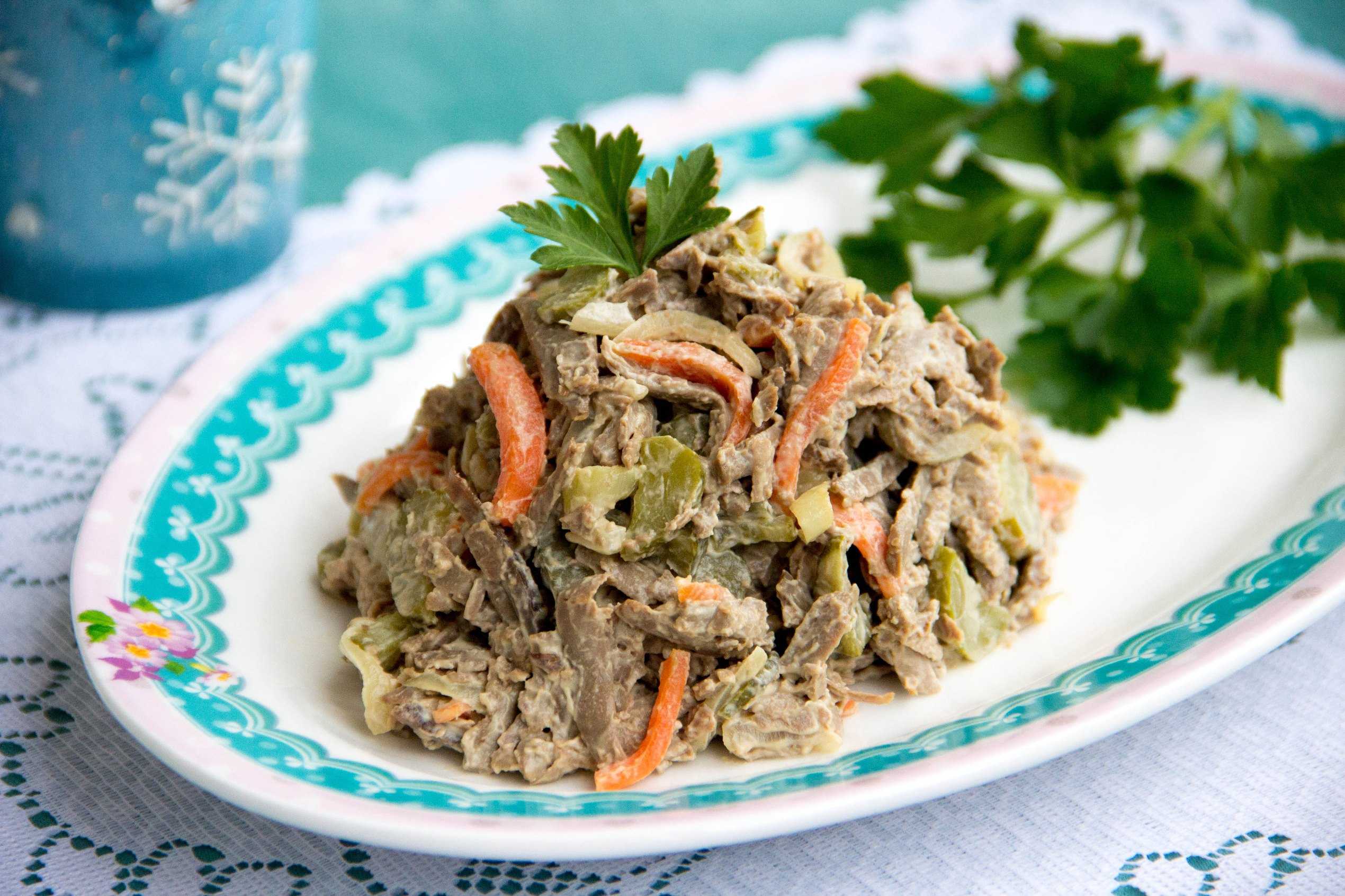 Салат с куриной печенью - 10 вкусных рецептов пошагово (с фото)