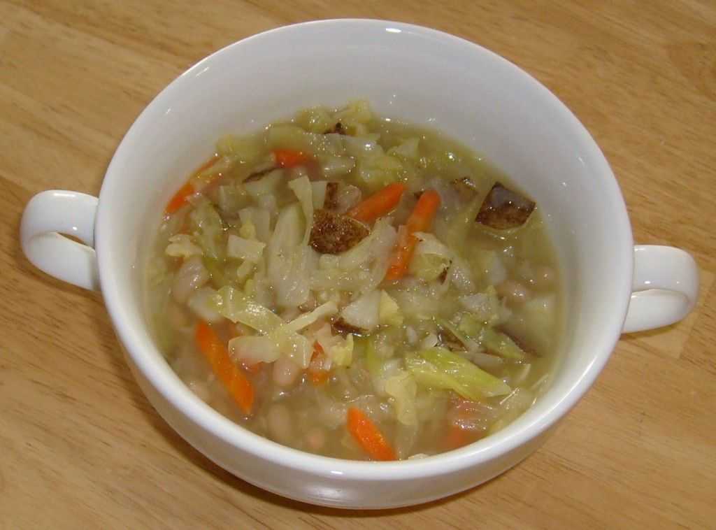Разница между супом и похлебкой (со столом)