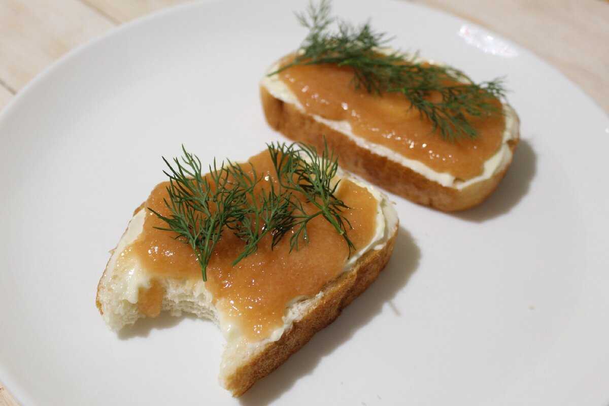 Как пожарить икру карася на сковороде: вкусные рецепты