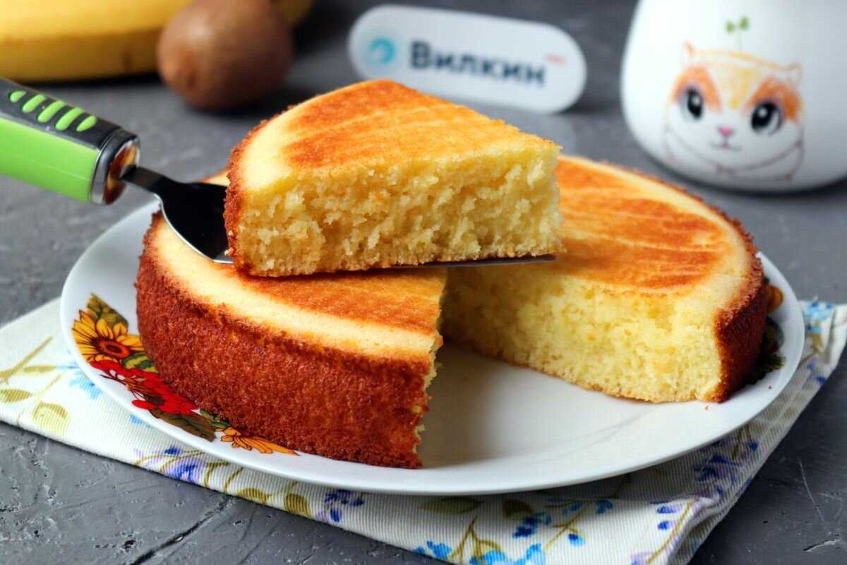 Манник на кефире: 12 простых и вкусных рецептов