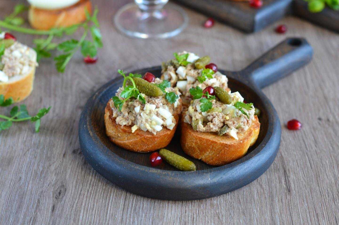 Бутерброды с тунцом консервированным: простые и вкусные рецепты