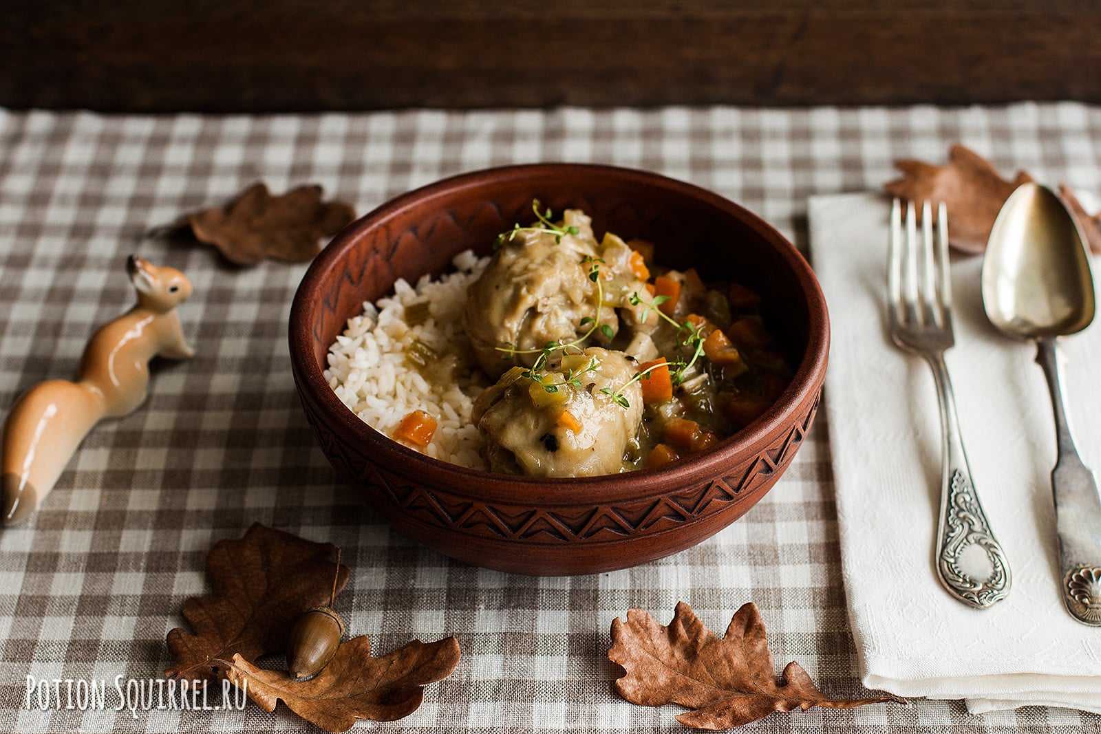 Курица в сметанном соусе – 10 вкусных рецептов