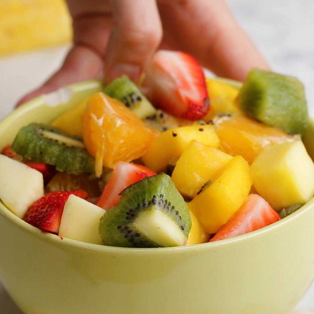 Фруктовый салат — 11 простых и вкусных рецептов