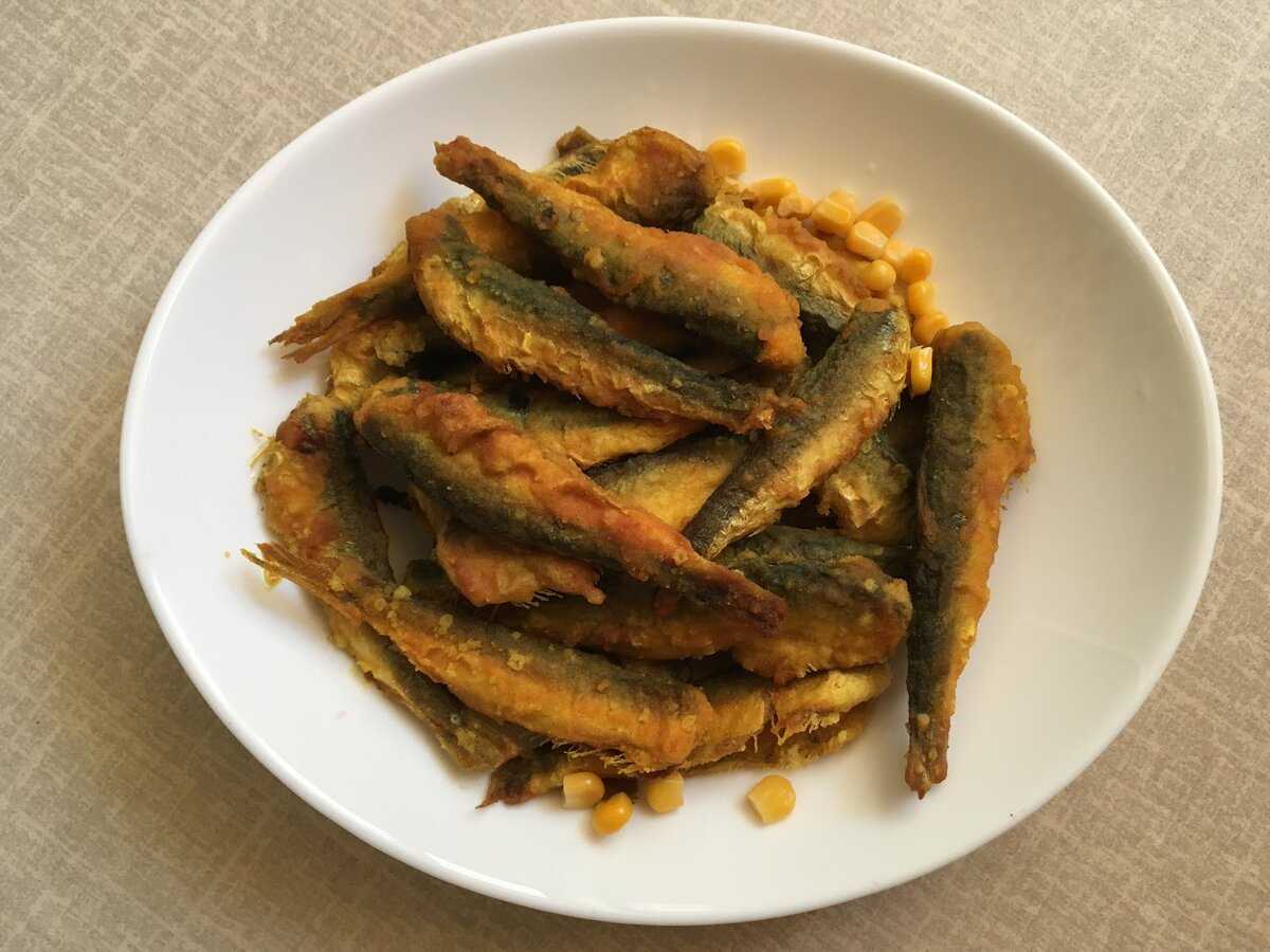 Жареная салака на сковороде - вкусно и быстро