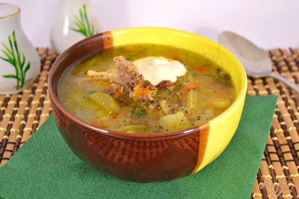 Рассольник с курицей и перловкой: рецепты с солеными огурцами или грибами - onwomen.ru