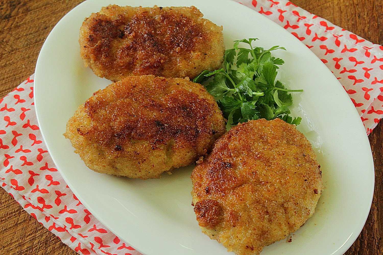 20 рецептов куриных котлет, которые сможет приготовить каждый