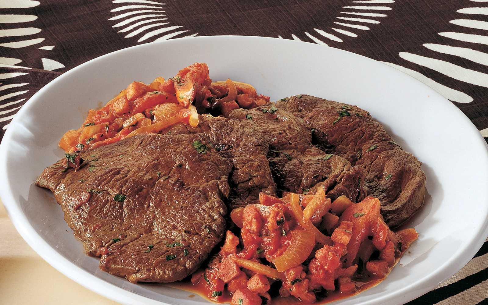Как приготовить конину на сковороде: вкусное жареное или тушеное мясо - женский сайт