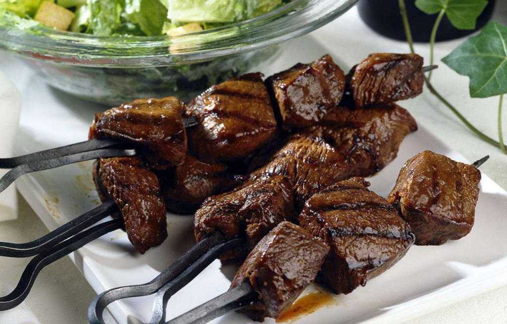 Шашлык из козлятины: приготовление мяса на мангале