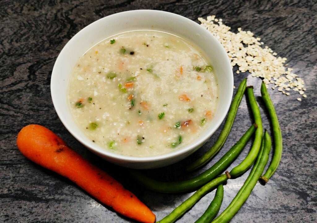 Овсяный суп – ароматное, полезное и вкусное блюдо на обед. как правильно приготовить овсяный суп на плите, в мультиварке и горшочках - автор екатерина данилова - журнал женское мнение