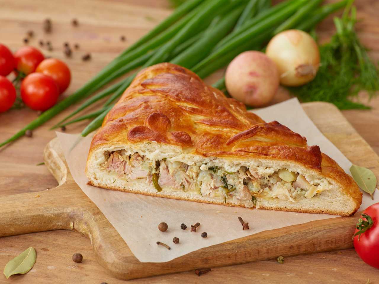 Простые рецепты мясного пирога с картошкой от шефмаркет