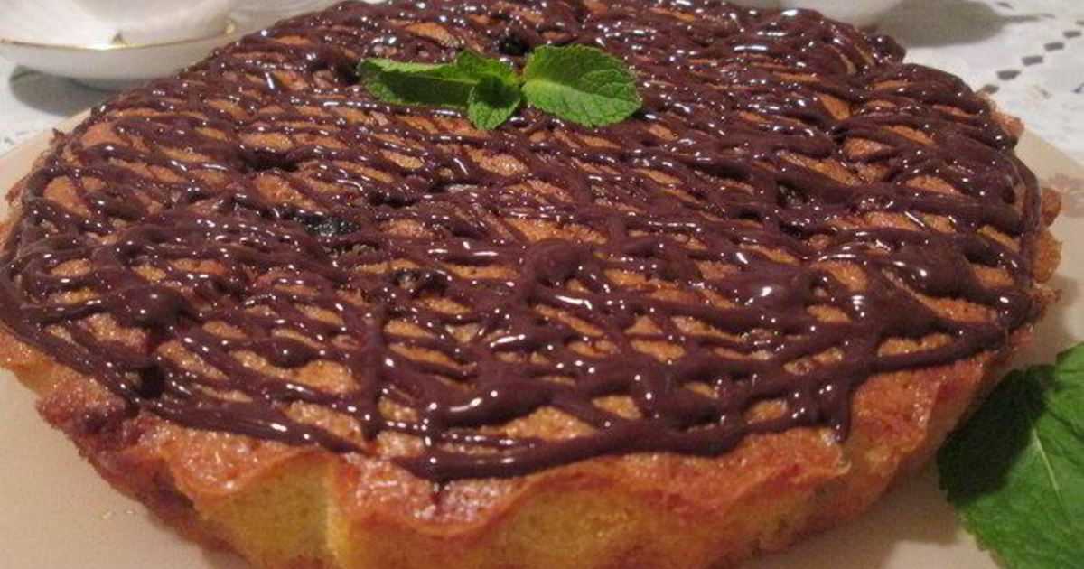 Пирог с курагой, черносливом и орехами.  ингредиенты:  яйца куриные - 3 шт.  сахар - 100 г. | здоровое питание