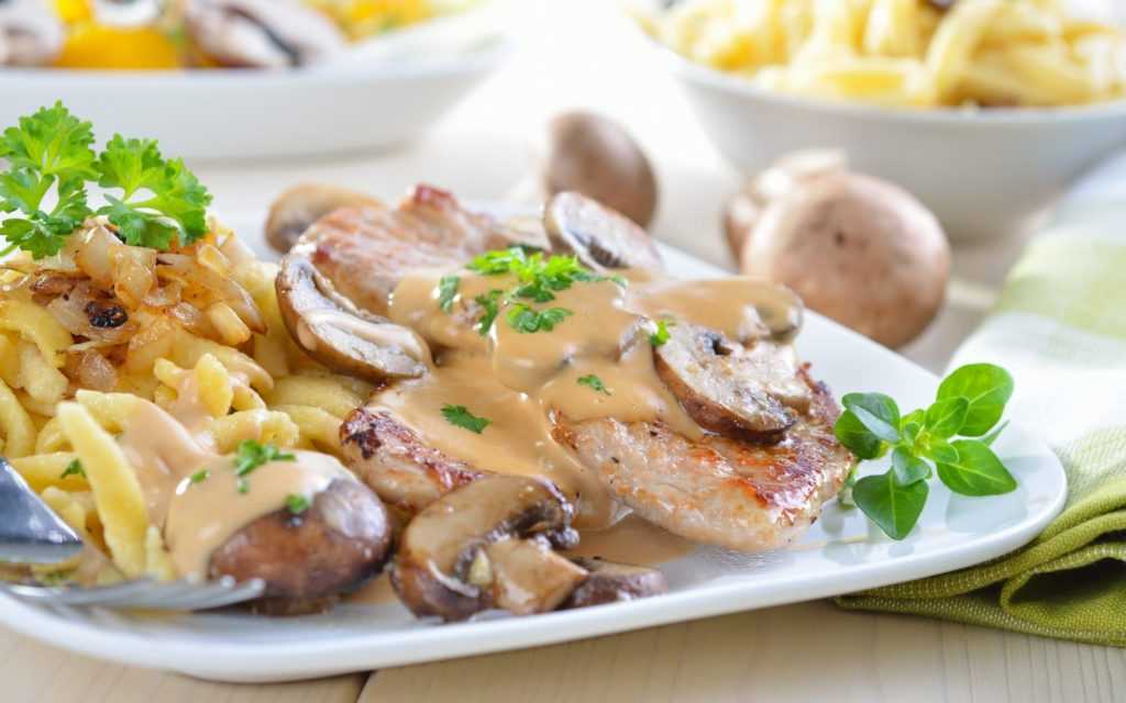 Грибы со сливками – просто со вкусом. лучшие рецепты грибов со сливками: жаренных, тушёных, запеченных, в горшочках - автор екатерина данилова
