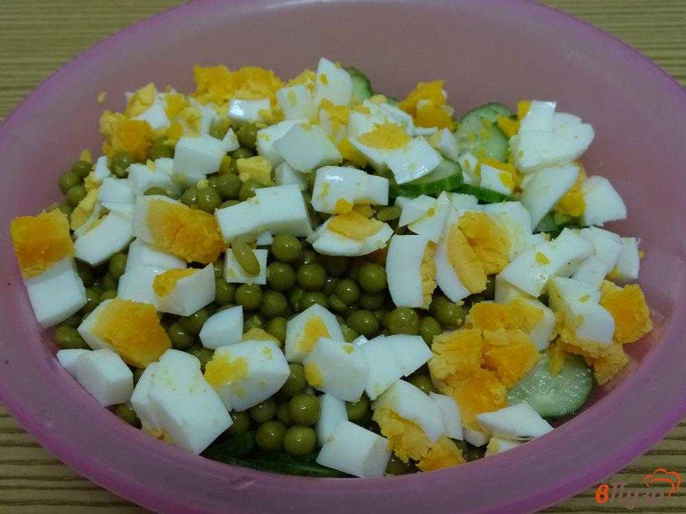 Салаты с зелёным горошком на скорую руку — 12 быстрых и вкусных рецептов