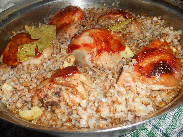 Куриные бедра в духовке с хрустящей корочкой — вкусные рецепты
