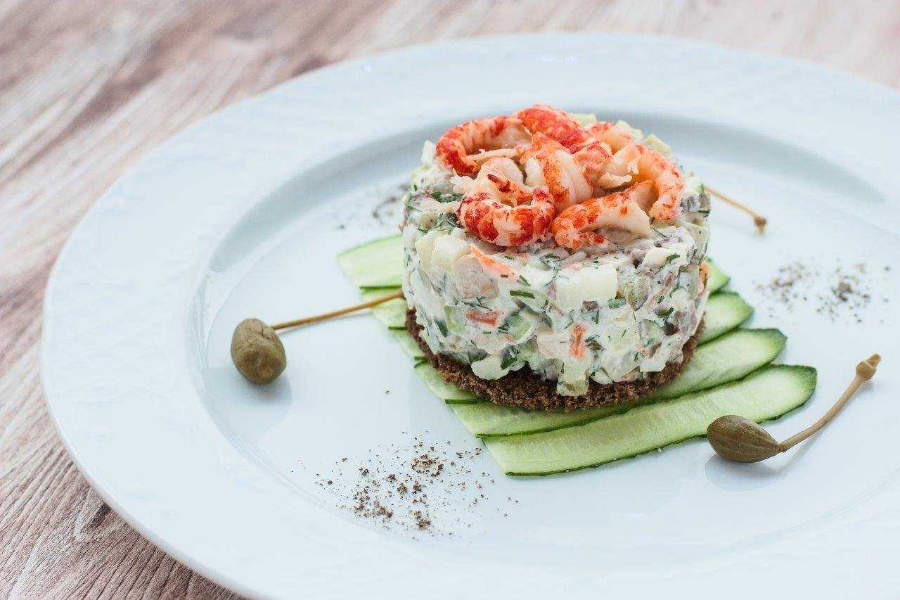 Салат оливье классический — 14 простых и вкусных рецептов на праздничный стол