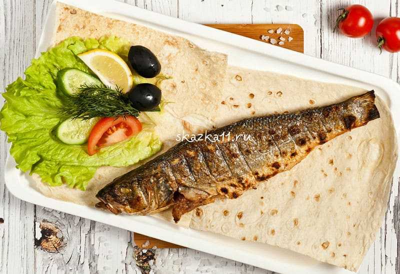 Сибас на углях с ароматными травами и узбекским лимоном, пошаговый рецепт с фото