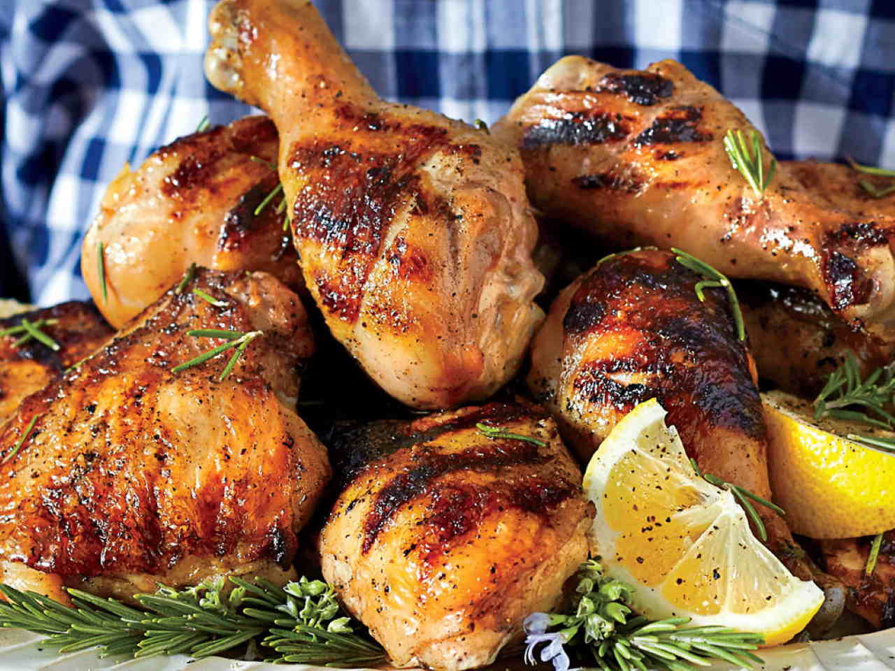 Как пожарить куриные ножки на сковороде, 13 лучших рецептов с пошаговыми фото