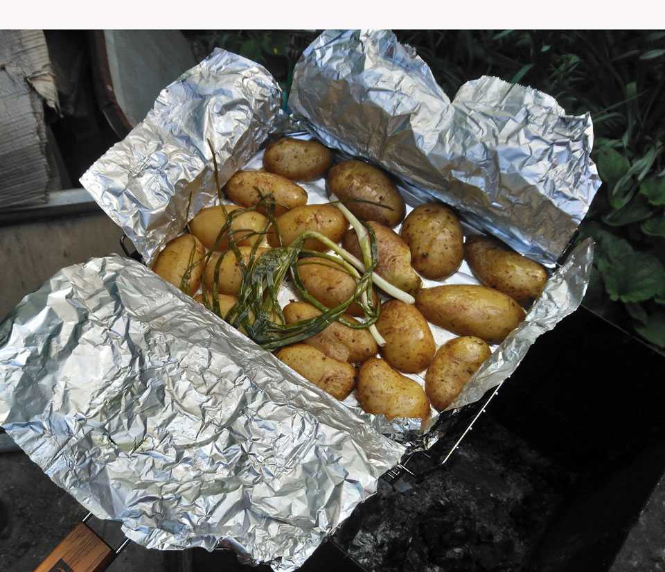 Жареная картошка с салом и луком на сковороде: рецепт, фото