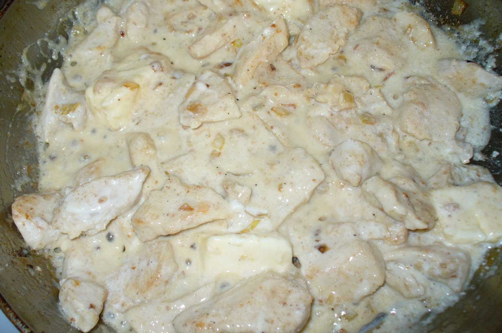 Курица в сметане на сковороде – 8 рецептов приготовления