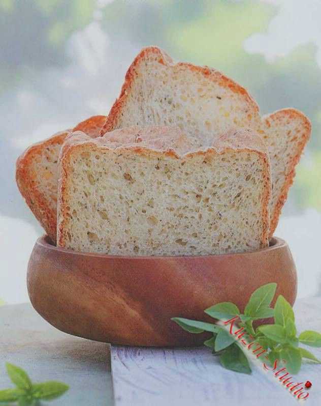 Гренки из хлеба в духовке с чесноком
