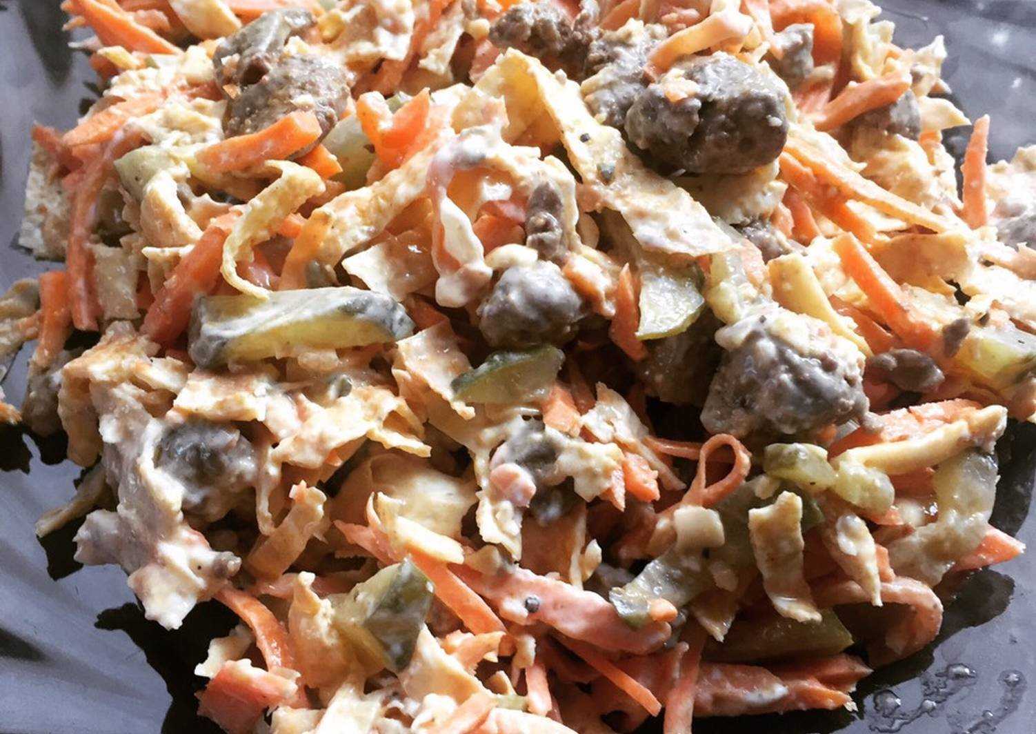 Простые рецепты вкусных салатов с говяжьей печенью