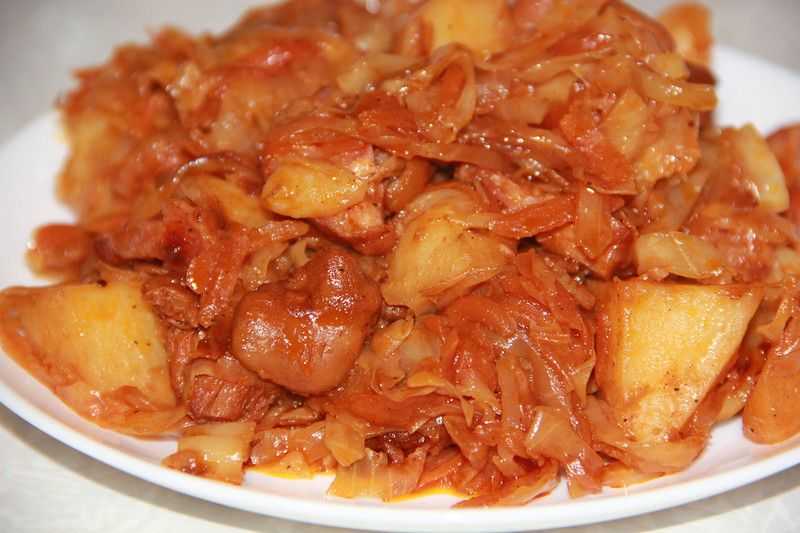 Тушеная капуста: 8 самых вкусных рецептов!